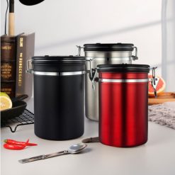 Alternative view of 1.8L Storage Container with Spoon